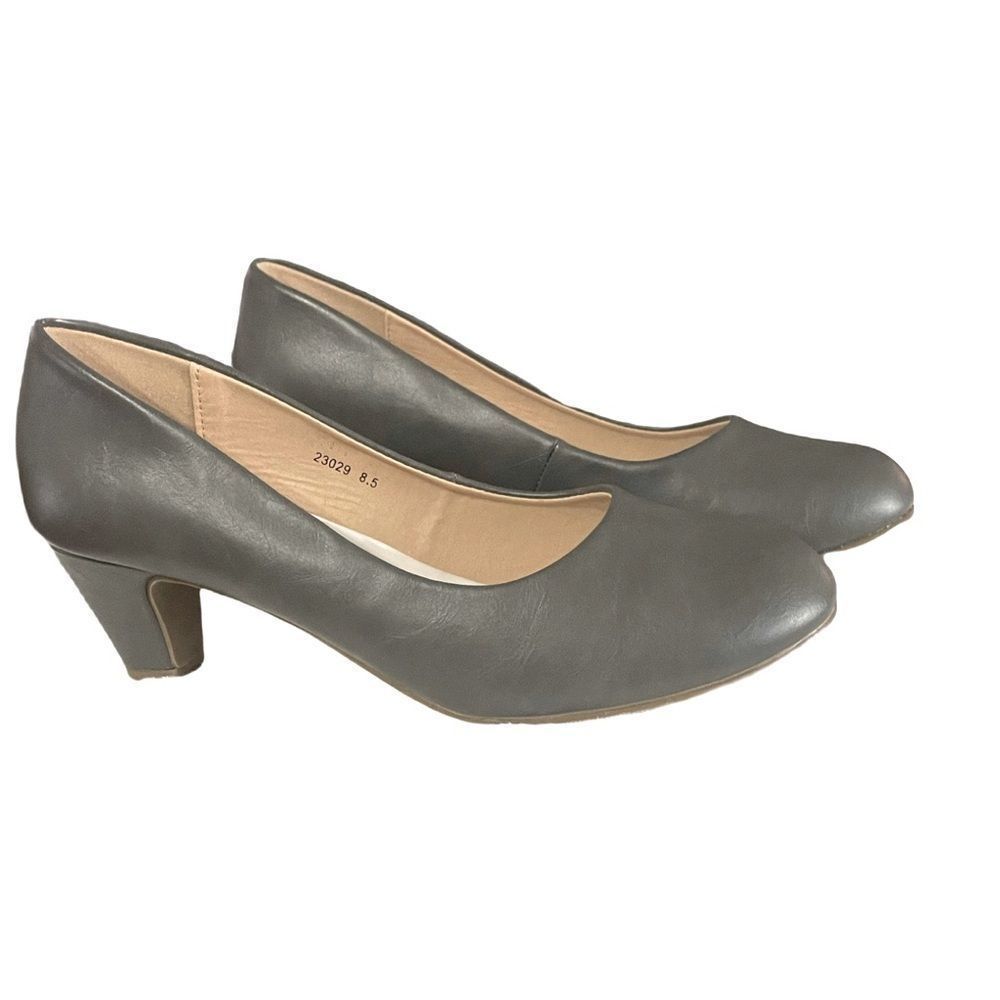 JC  Kitten Heels